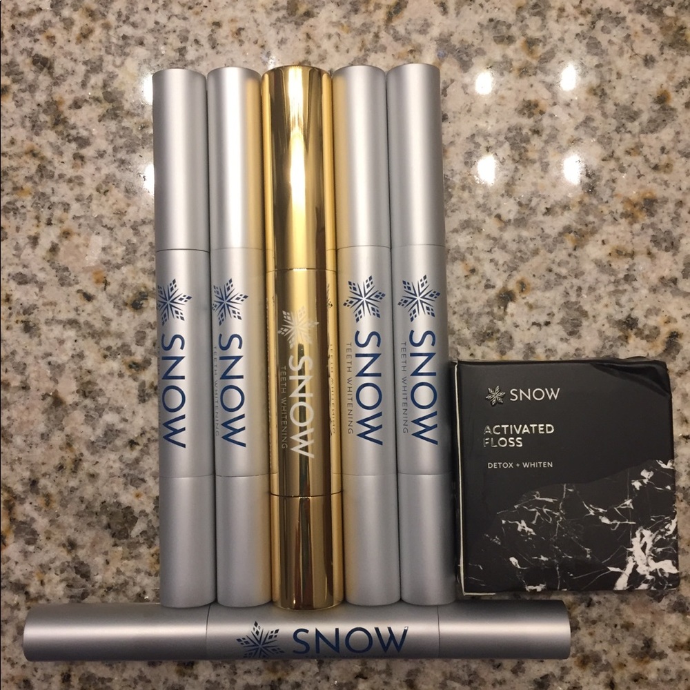 SOLD Snow Teeth Whitening